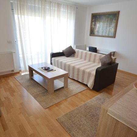 רוביני Apartment Dina 52 מראה חיצוני תמונה