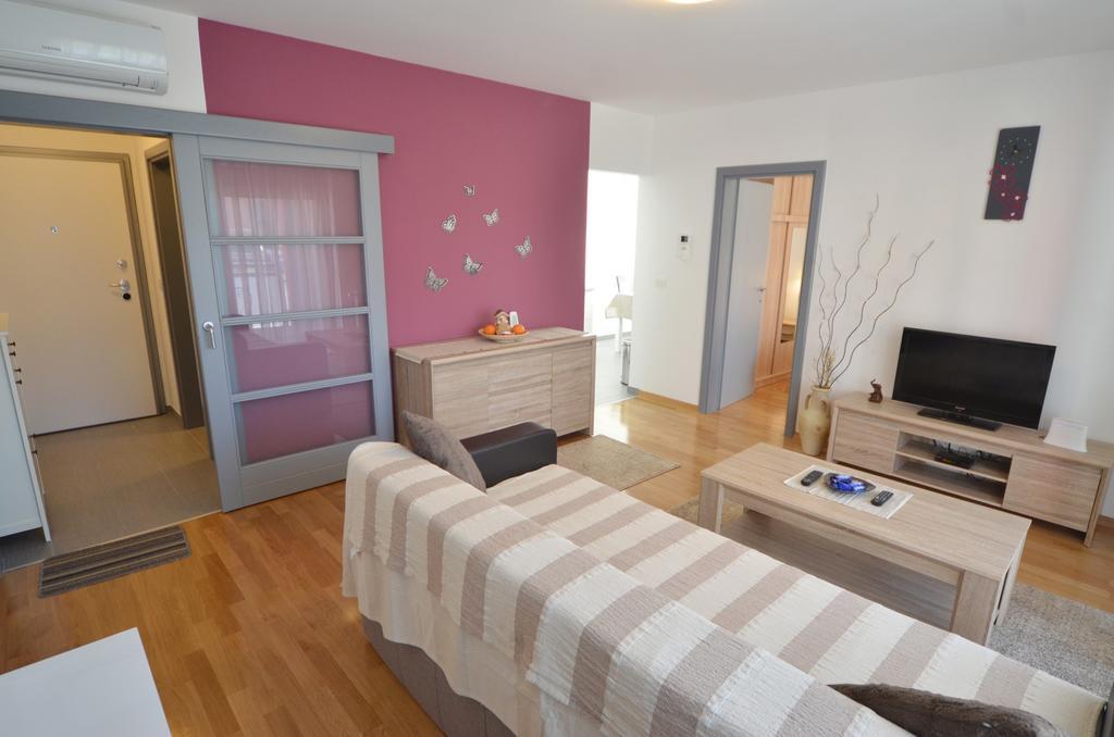 רוביני Apartment Dina 52 מראה חיצוני תמונה